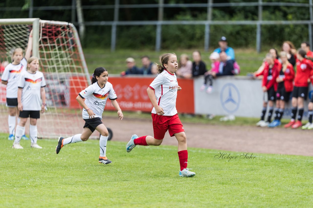 Bild 211 - Loewinnen Cup